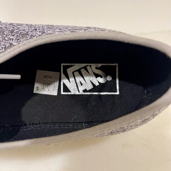 Size 10 - VANS Authentic Silver - Picture 3 of 12